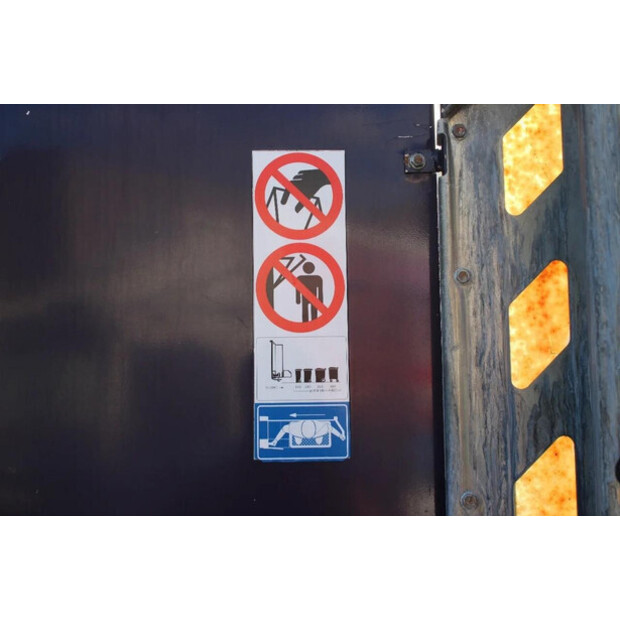 2008 داف CF 75-45819102