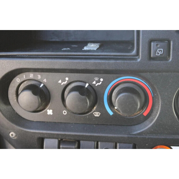 2008 داف CF 75-45819128