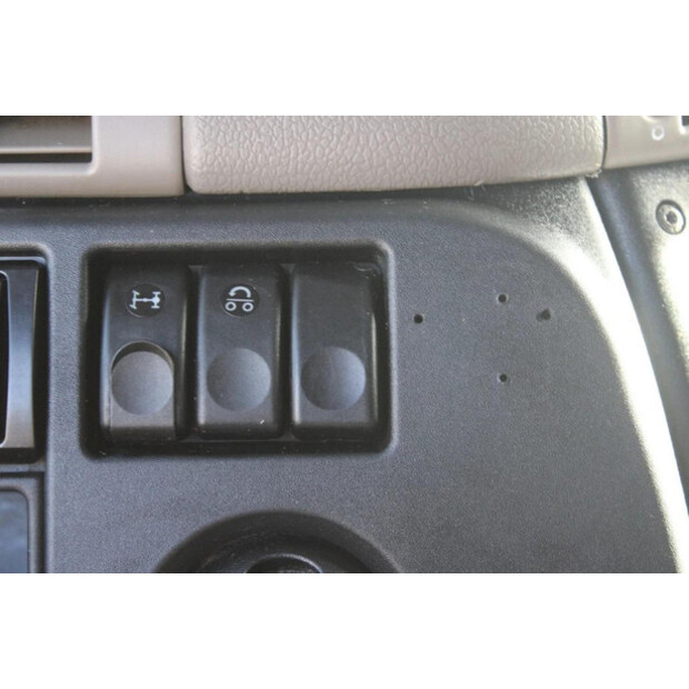 2008 داف CF 75-45819130