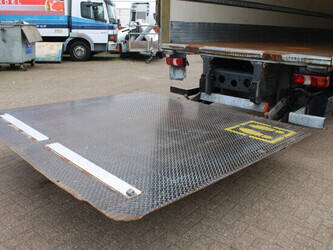 2013-mercedes-benz-antos-1428889-45819213