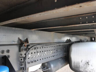 2013-mercedes-benz-antos-1428889-45819219