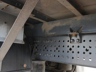 2013-mercedes-benz-antos-1428889-45819223