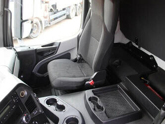 2013-mercedes-benz-antos-1428889-45819235