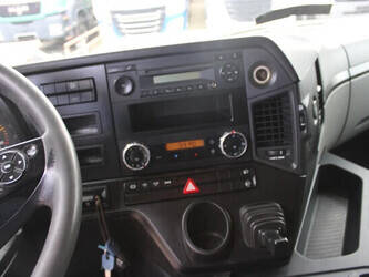 2013-mercedes-benz-antos-1428889-45819238