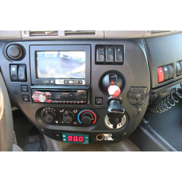 2013 DAF CF-45819266