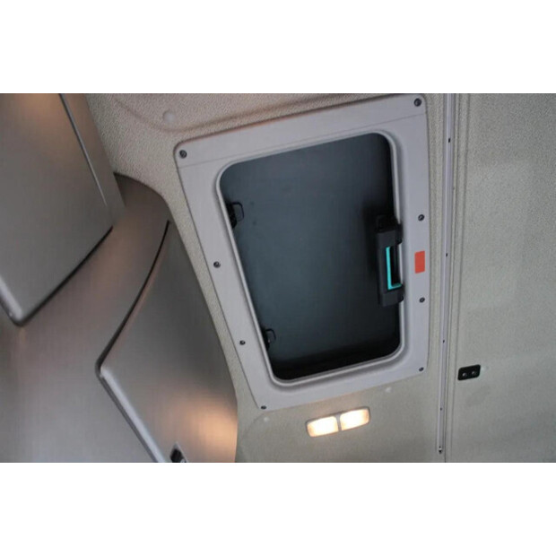 2013 DAF CF-45819279