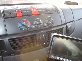 2009-iveco-eurocargo-1428891-45819329