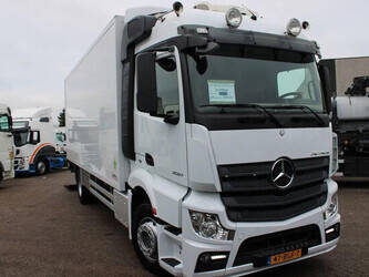2015-mercedes-benz-actros-1428892-45819339
