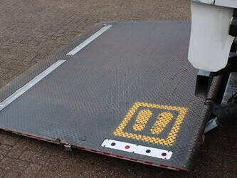 2015-mercedes-benz-actros-1428892-45819348