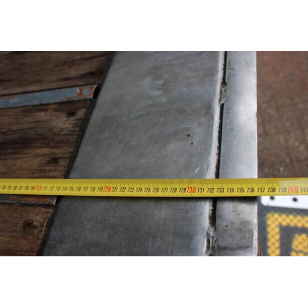 2015 مرسيدس بنز ACTROS-45819350