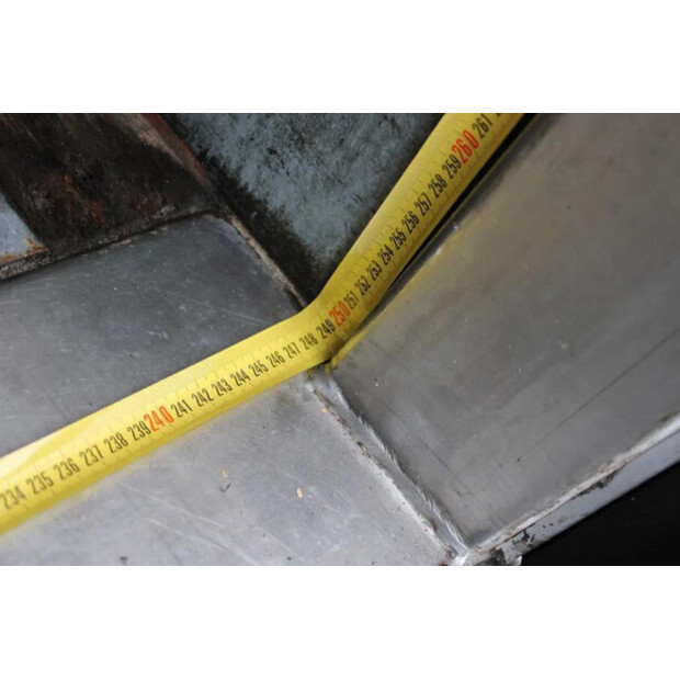 2015 مرسيدس بنز ACTROS-45819351