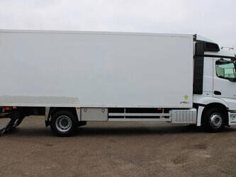 2015-mercedes-benz-actros-1428892-45819357