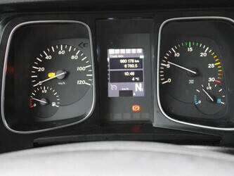 2015-mercedes-benz-actros-1428892-45819362