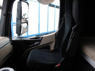 2015-mercedes-benz-actros-1428892-45819374