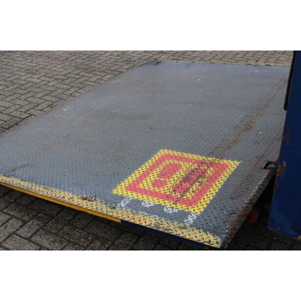 2008 فولفو FL12-45819559