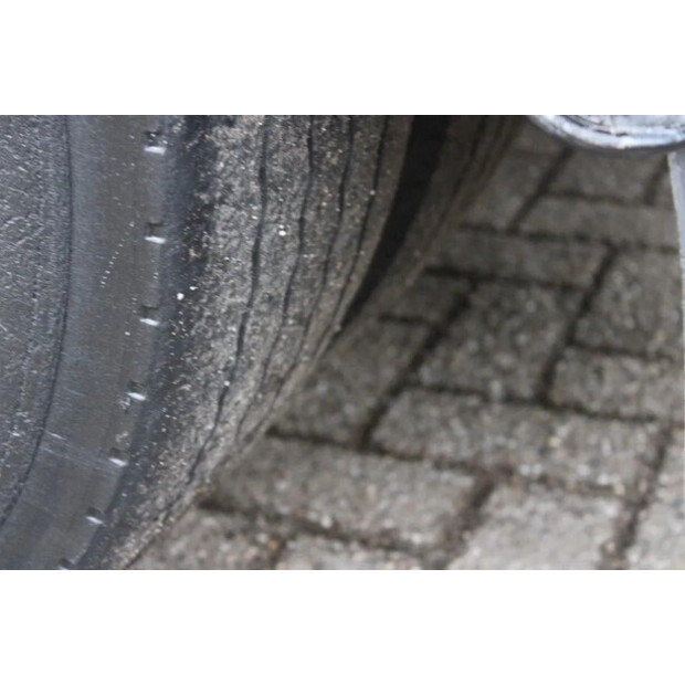 2008 فولفو FL12-45819567