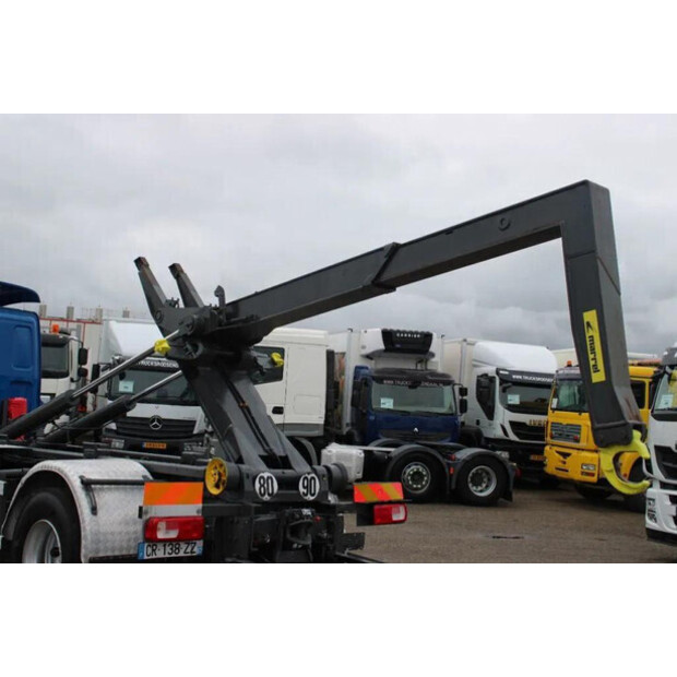 2013 DAF CF-45819665