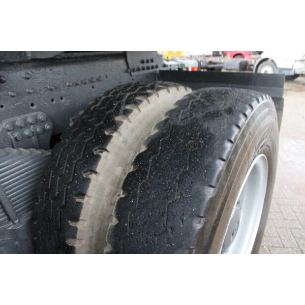 1989 مان 50-45819680