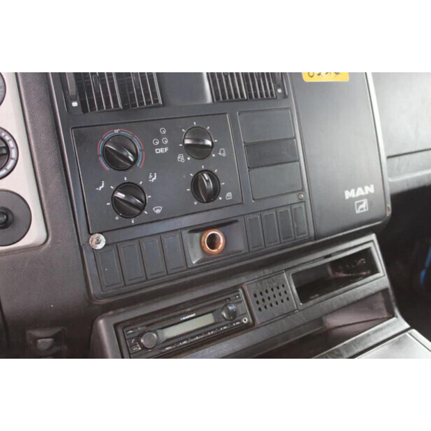 1989 مان 50-45819698