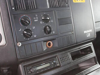 1989-man-50-45819698