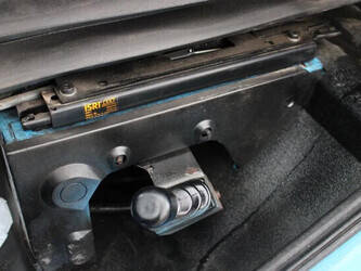 1989-man-50-45819702