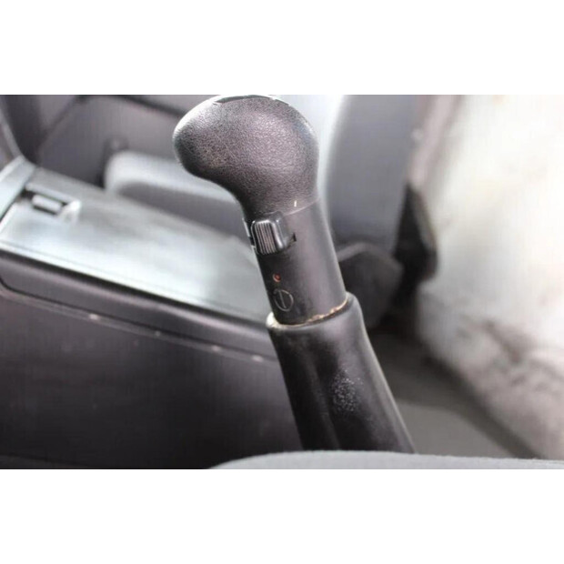 1989 مان 50-45819703