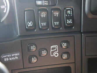 2013-scania-r440-1428902-45819774