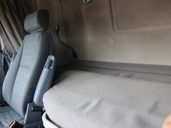 2013-scania-r440-1428902-45819779