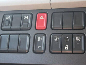 2014-daf-lf-180-1428903-45819803