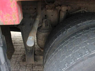 2010-mercedes-benz-axor-1428910-45820019