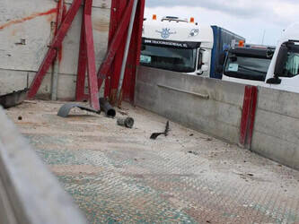 2010-mercedes-benz-axor-1428910-45820031