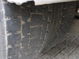 2010-mercedes-benz-axor-1428910-45820033