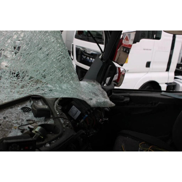 2010 Mercedes-Benz AXOR-45820038