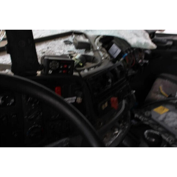 2010 Mercedes-Benz AXOR-45820039