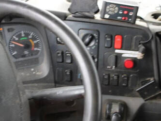 2010-mercedes-benz-axor-1428910-45820042