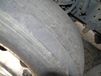 2010-mercedes-benz-axor-1428910-45820052