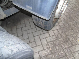 2010-mercedes-benz-axor-1428910-45820055