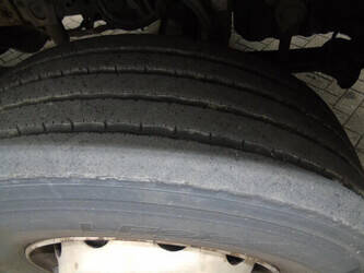 2010-mercedes-benz-axor-1428910-45820059