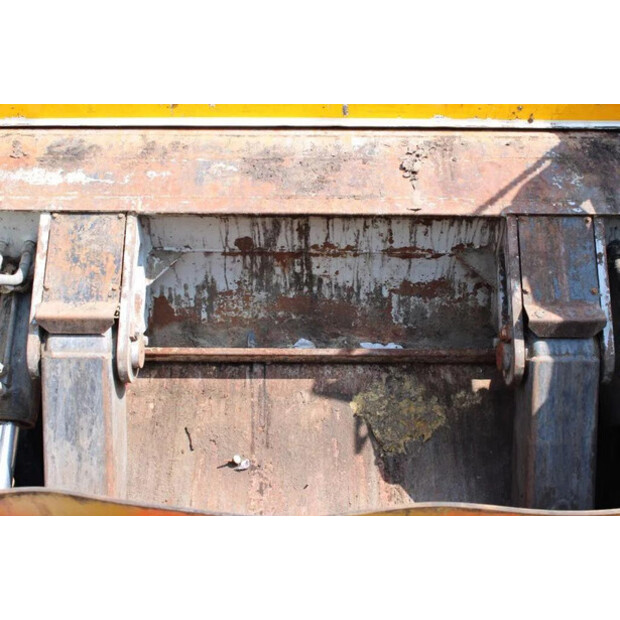 2012 Iveco STRALIS-45820110