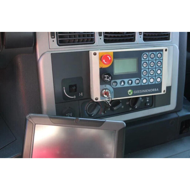 2012 Iveco STRALIS-45820122