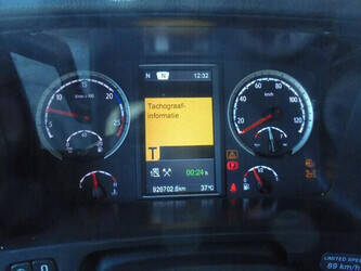 2011-scania-r730-1428917-45820313