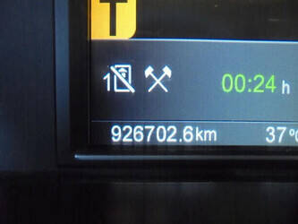 2011-scania-r730-1428917-45820332