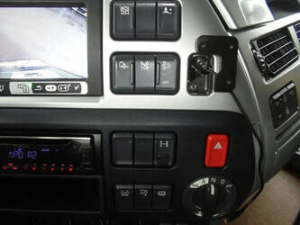 2017-daf-xf-460-1428919-45820386