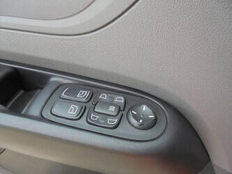 2014-daf-cf400-1428920-45820428