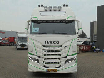 2020-iveco-s-way-1428922-45820490