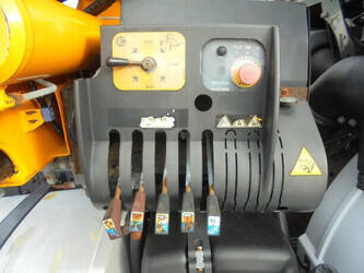 2013-mercedes-benz-actros-1846-1428923-45820580