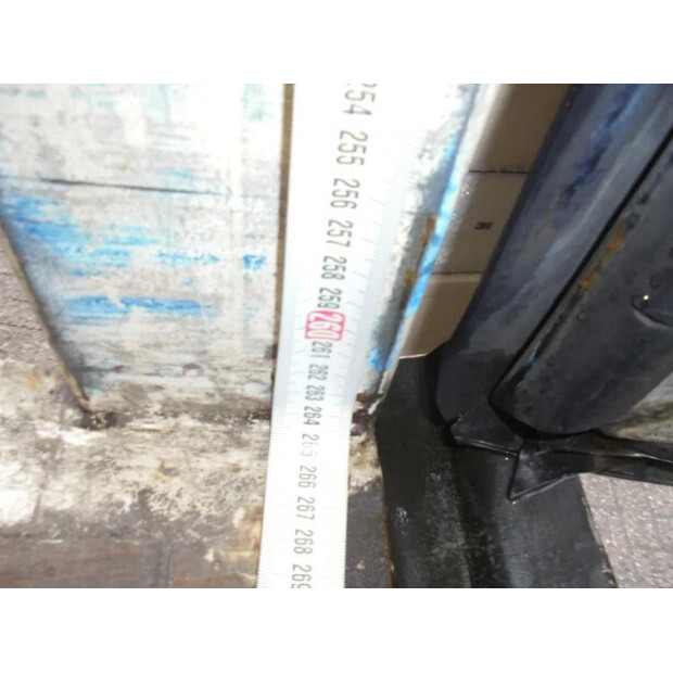 2011 DRACO AXS 220-45820668