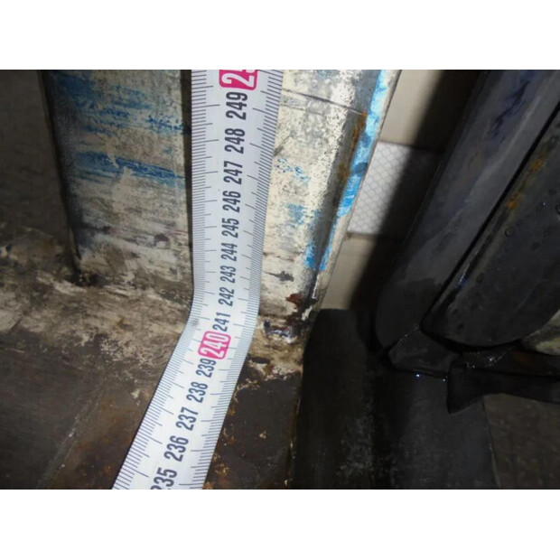 2011 DRACO AXS 220-45820669