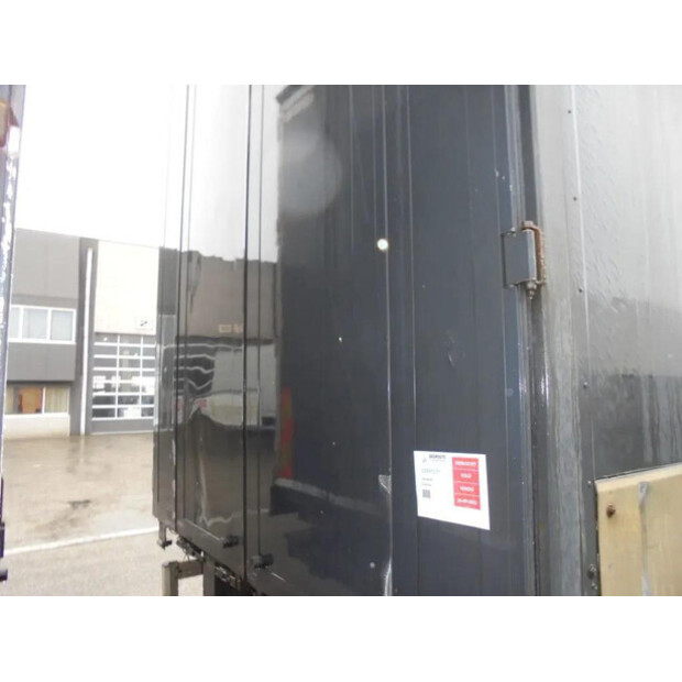 2005 Renders RMAC 9.9-45820676