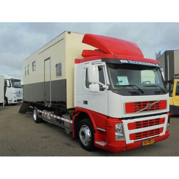 2006 فولفو FM-45820745